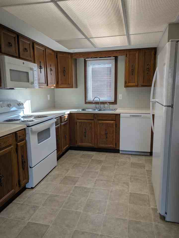 17436 Fairway DriveApt G #G - Photo 3 of 14