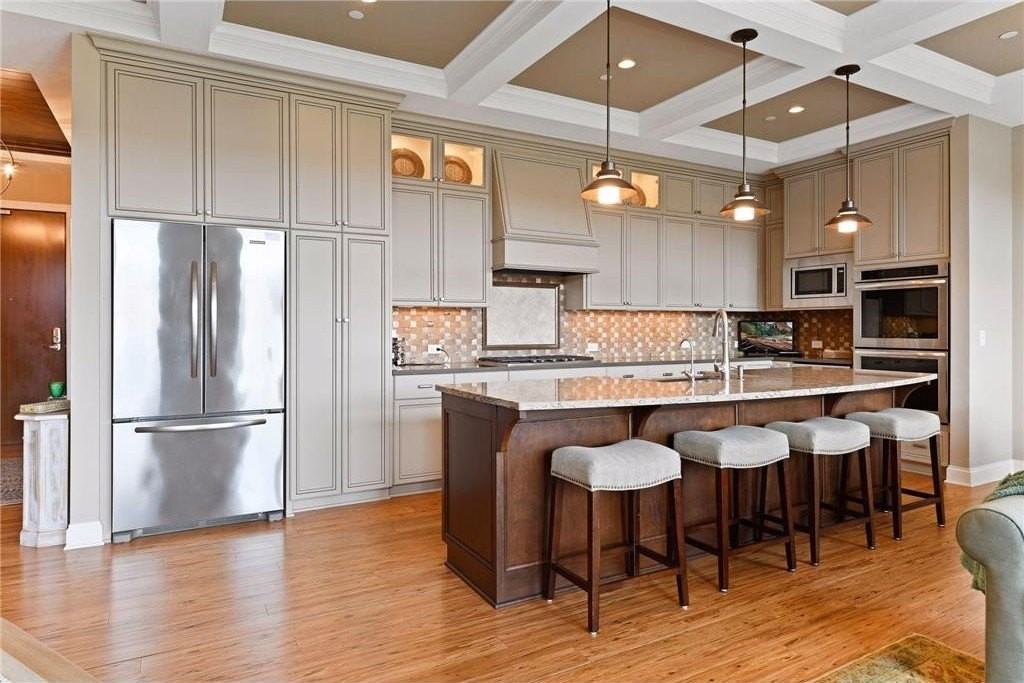 875 Lake St N #413 - Photo 4 of 23