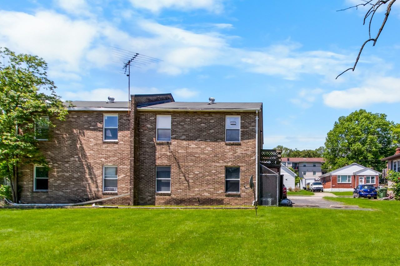 5307 Valiquet Ave #A - Photo 4 of 23
