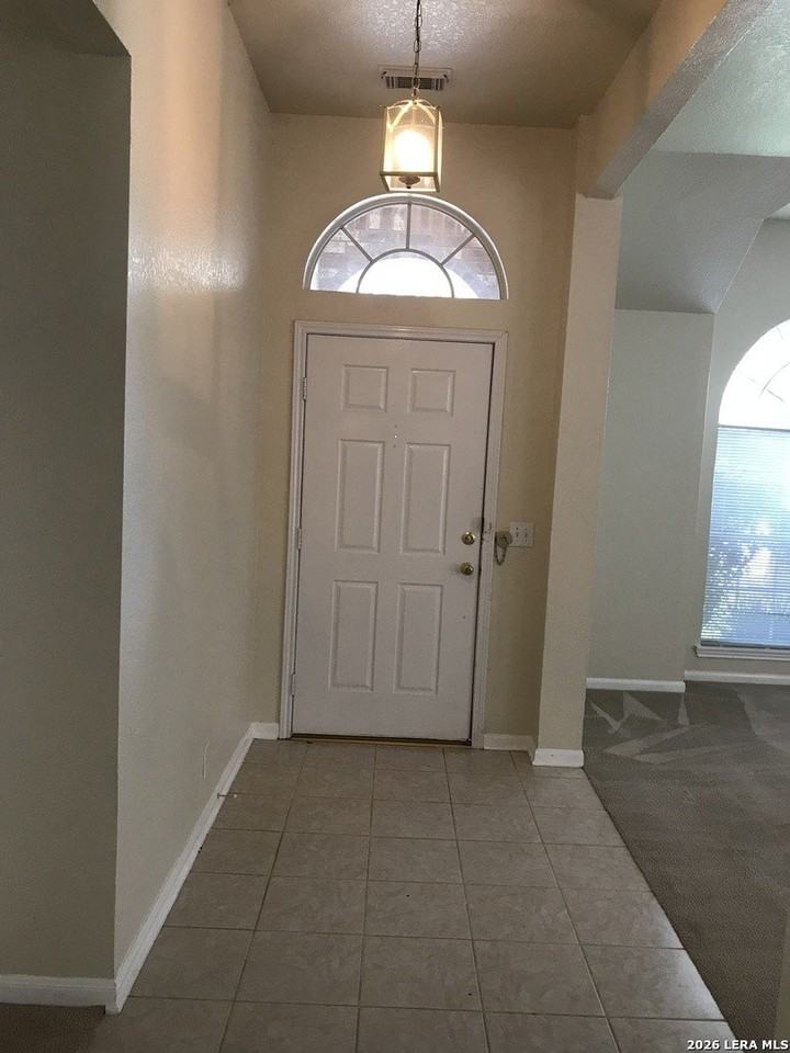 2520 Crested Hts - Photo 2 of 14