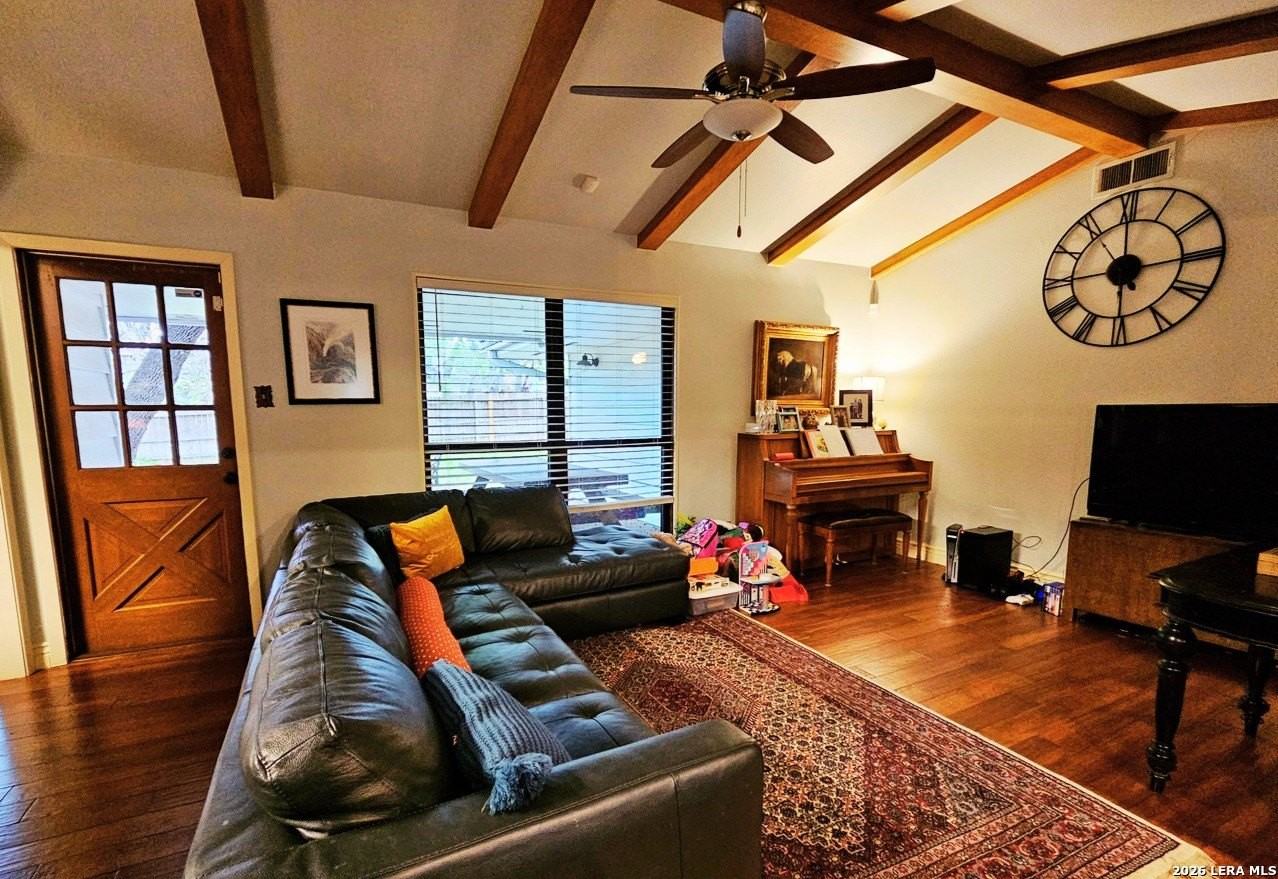 11414 Raindrop Dr - Photo 2 of 7