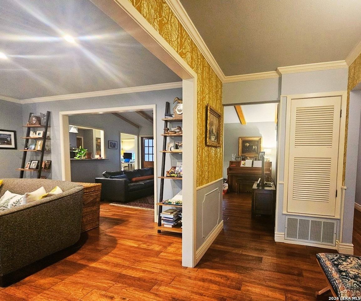 11414 Raindrop Dr - Photo 4 of 7
