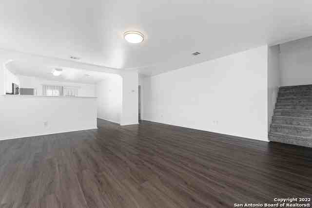 102 Mallow Grv - Photo 4 of 28