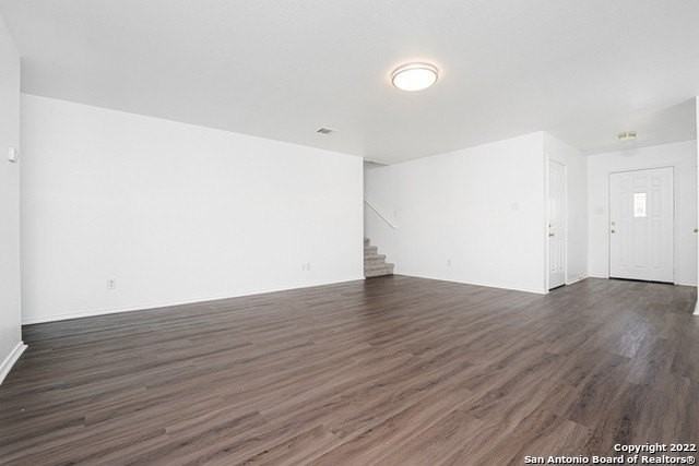 102 Mallow Grv - Photo 5 of 28