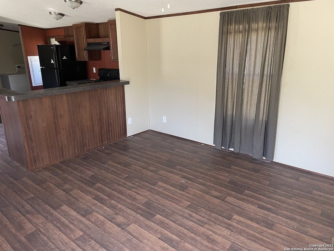 224 Oak View Dr - Photo 3 of 9