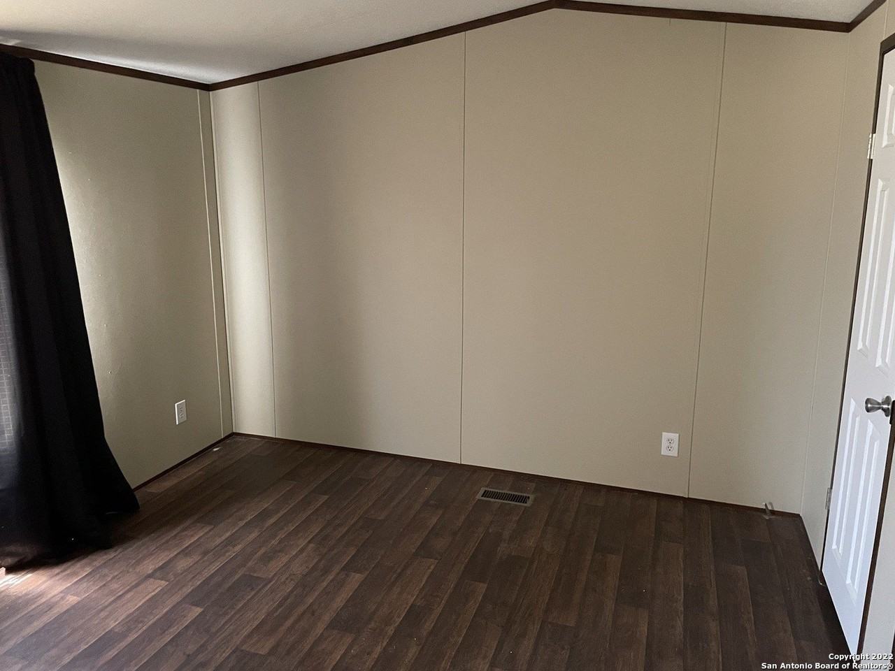 224 Oak View Dr - Photo 4 of 9