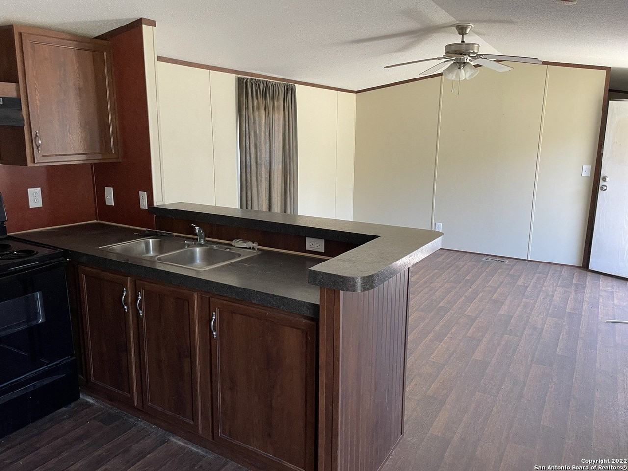 224 Oak View Dr - Photo 6 of 9