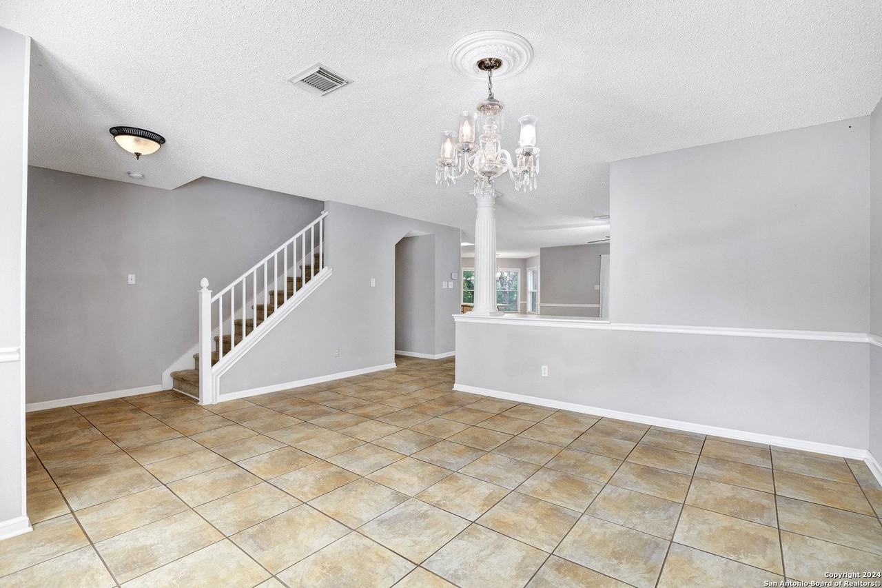 8502 Cottage Park - Photo 4 of 28