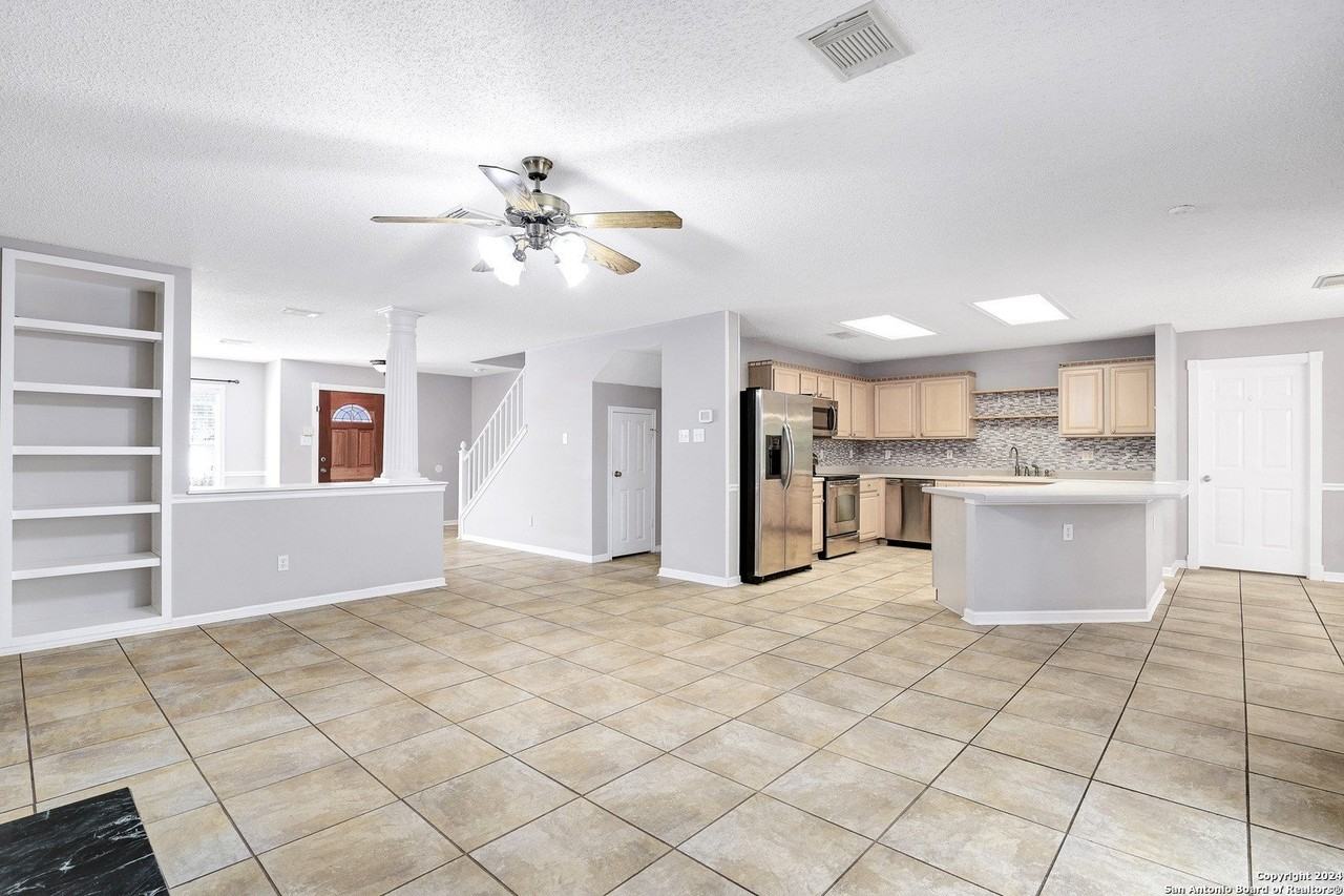 8502 Cottage Park - Photo 6 of 28