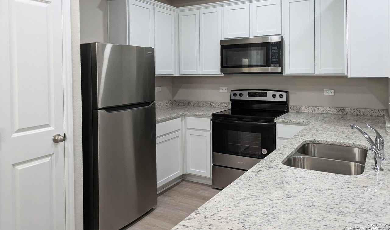 5330 Lisa Pt #106 - Photo 7 of 24