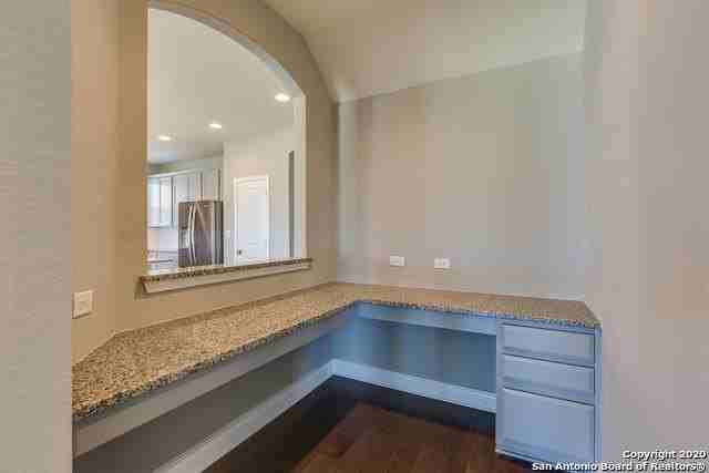 127 Aberdeen - Photo 4 of 20