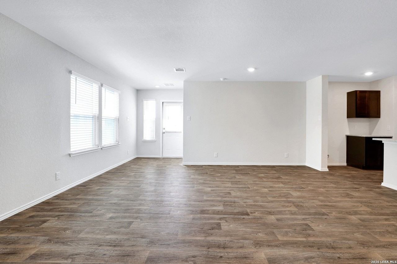 13512 Waxman Spark - Photo 3 of 27