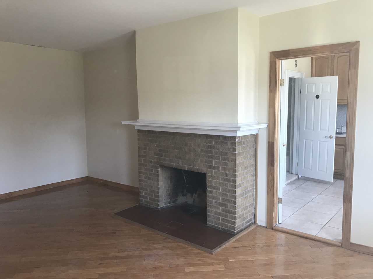 804 Farmington Ave #2B - Photo 2 of 9