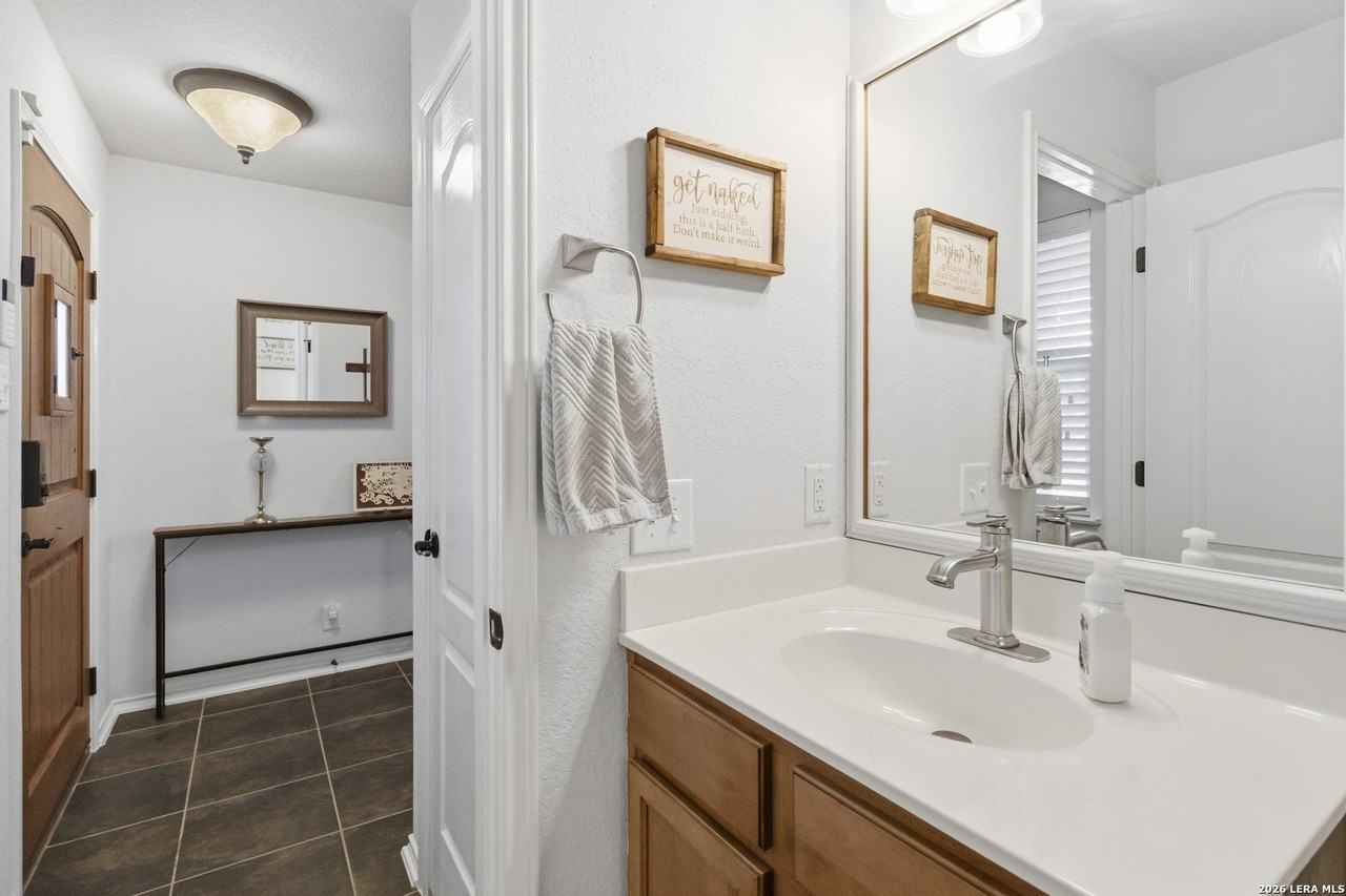 21514 Thunder Basin - Photo 5 of 34