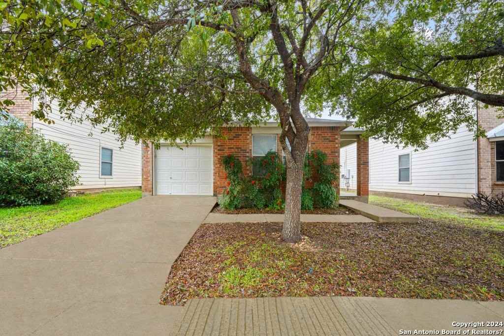 134 Cindy Lou Dr - Photo 2 of 21