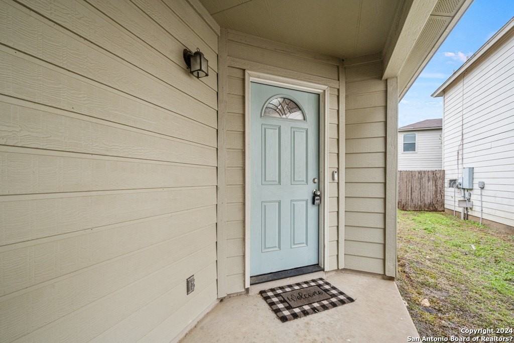 134 Cindy Lou Dr - Photo 4 of 21