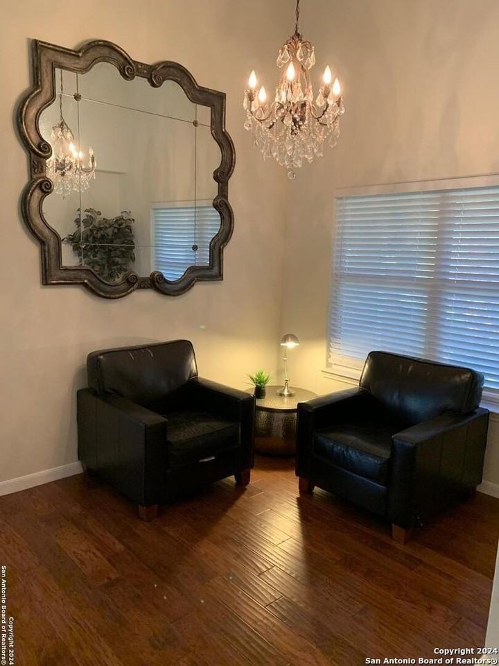 8763 Park Olympia - Photo 3 of 12