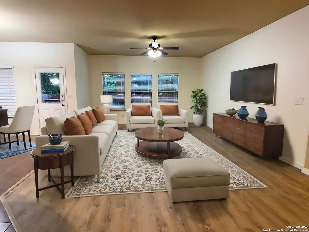121 Krieg Dr - Photo 5 of 33
