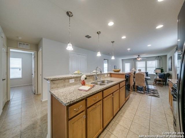3359 Blossom Row - Photo 5 of 24