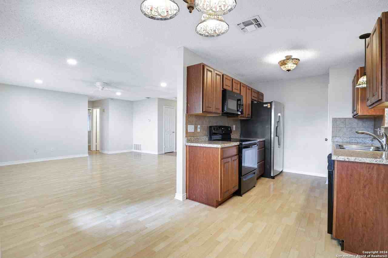 9262 Ridge Branch St - Photo 4 of 13