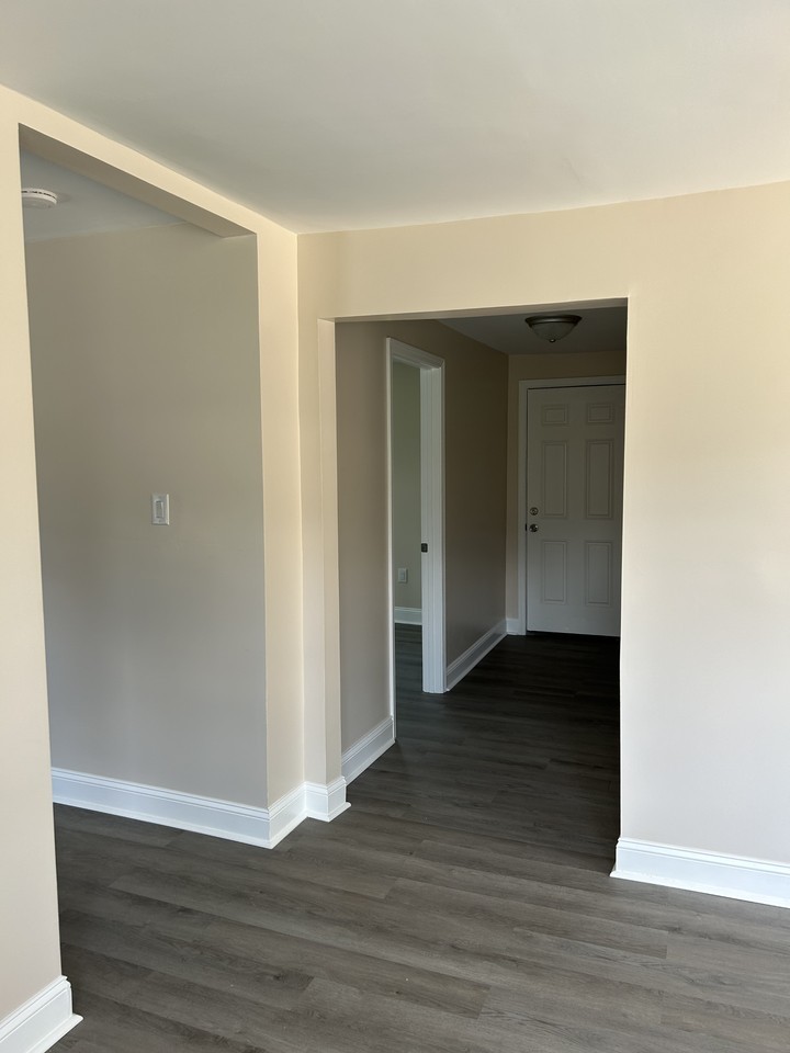 2913 Brooks Ave - Photo 3 of 26