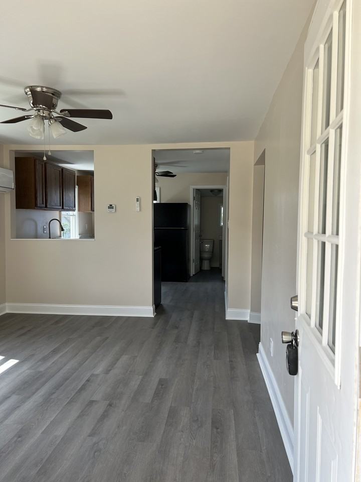 2913 Brooks Ave - Photo 4 of 26
