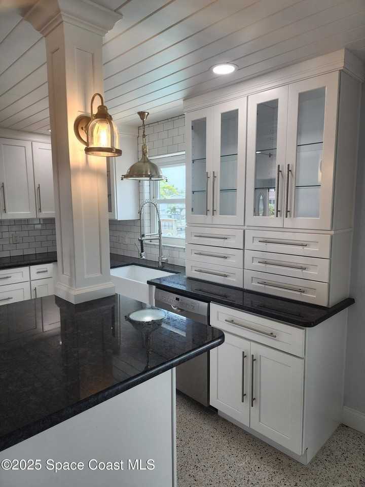 1665 S Shelter Trl - Photo 6 of 31