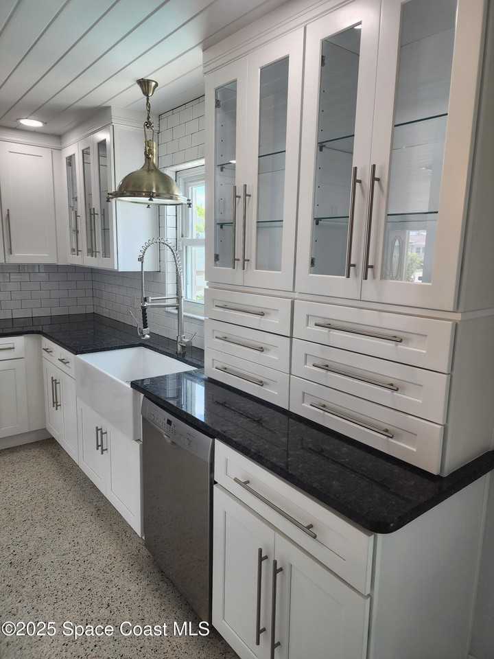 1665 S Shelter Trl - Photo 7 of 31