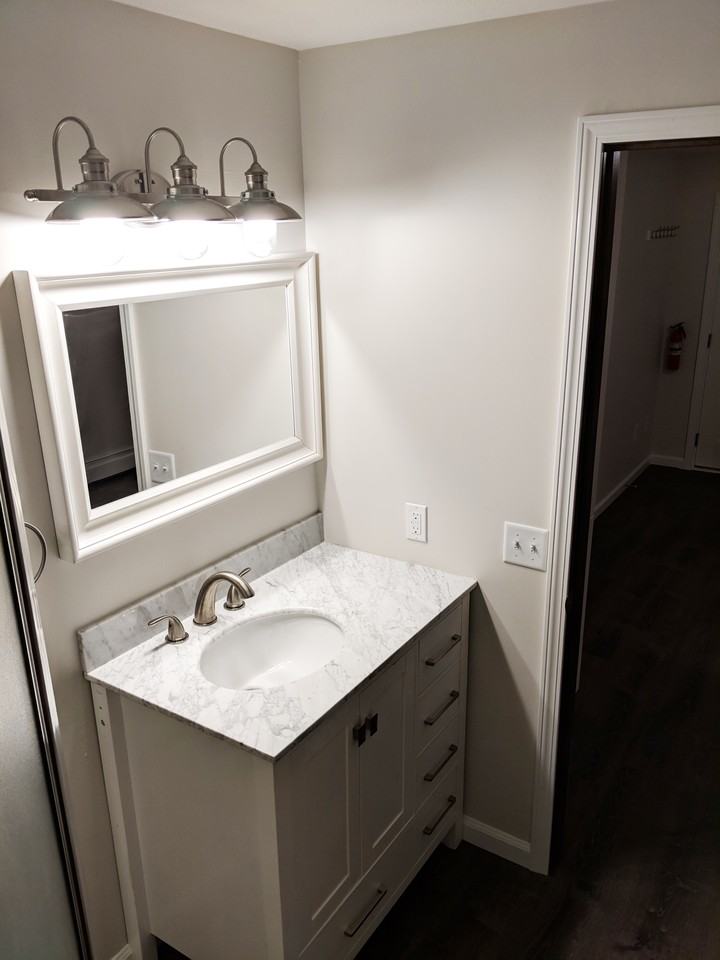 501 1st St W #501B - Photo 7 of 13
