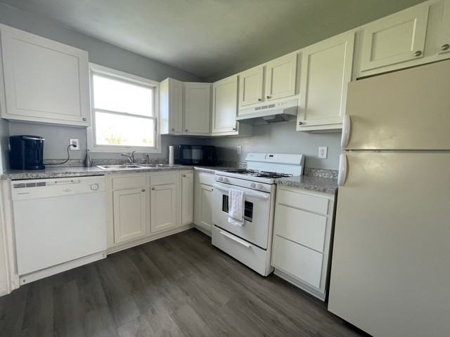 312 Stone Dr #D - Photo 3 of 7