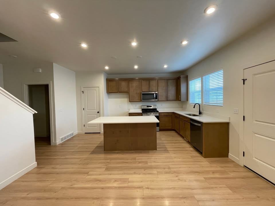 4356 E Hurstbourne Dr - Photo 5 of 25