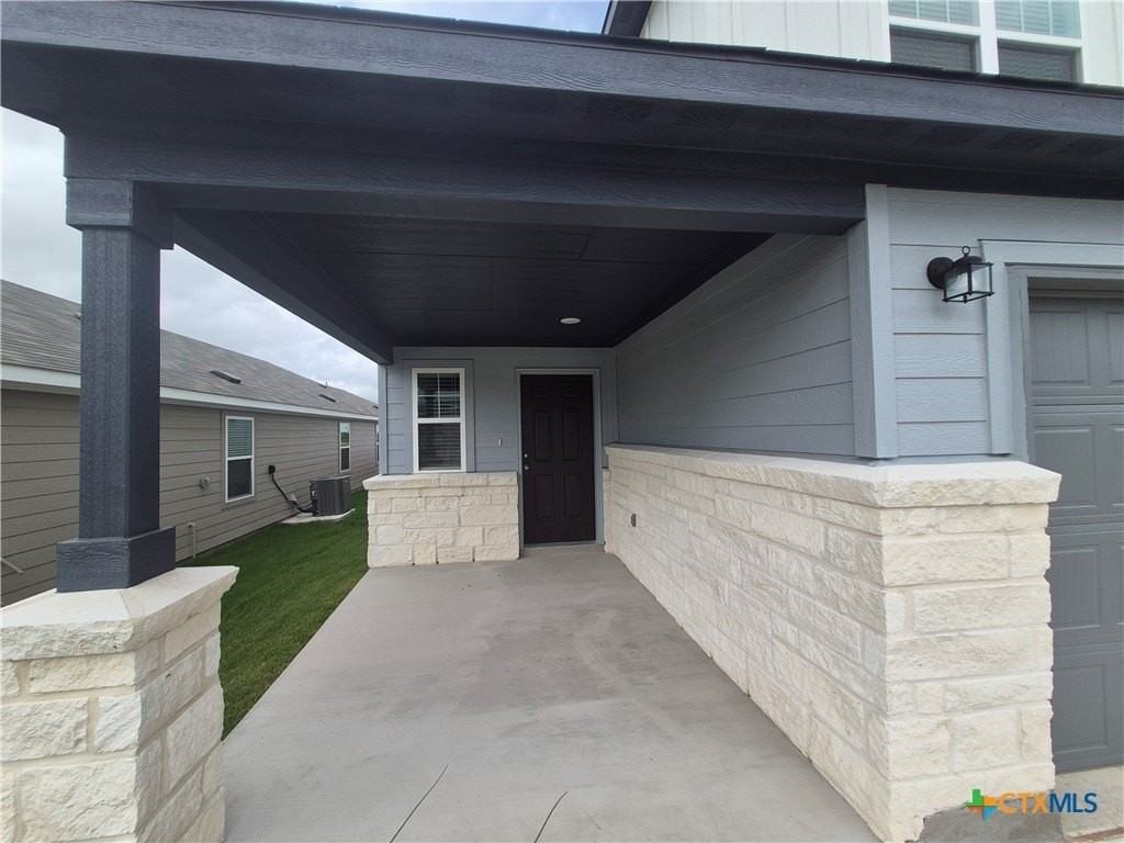 942 Bluegrass Pt - Photo 3 of 34