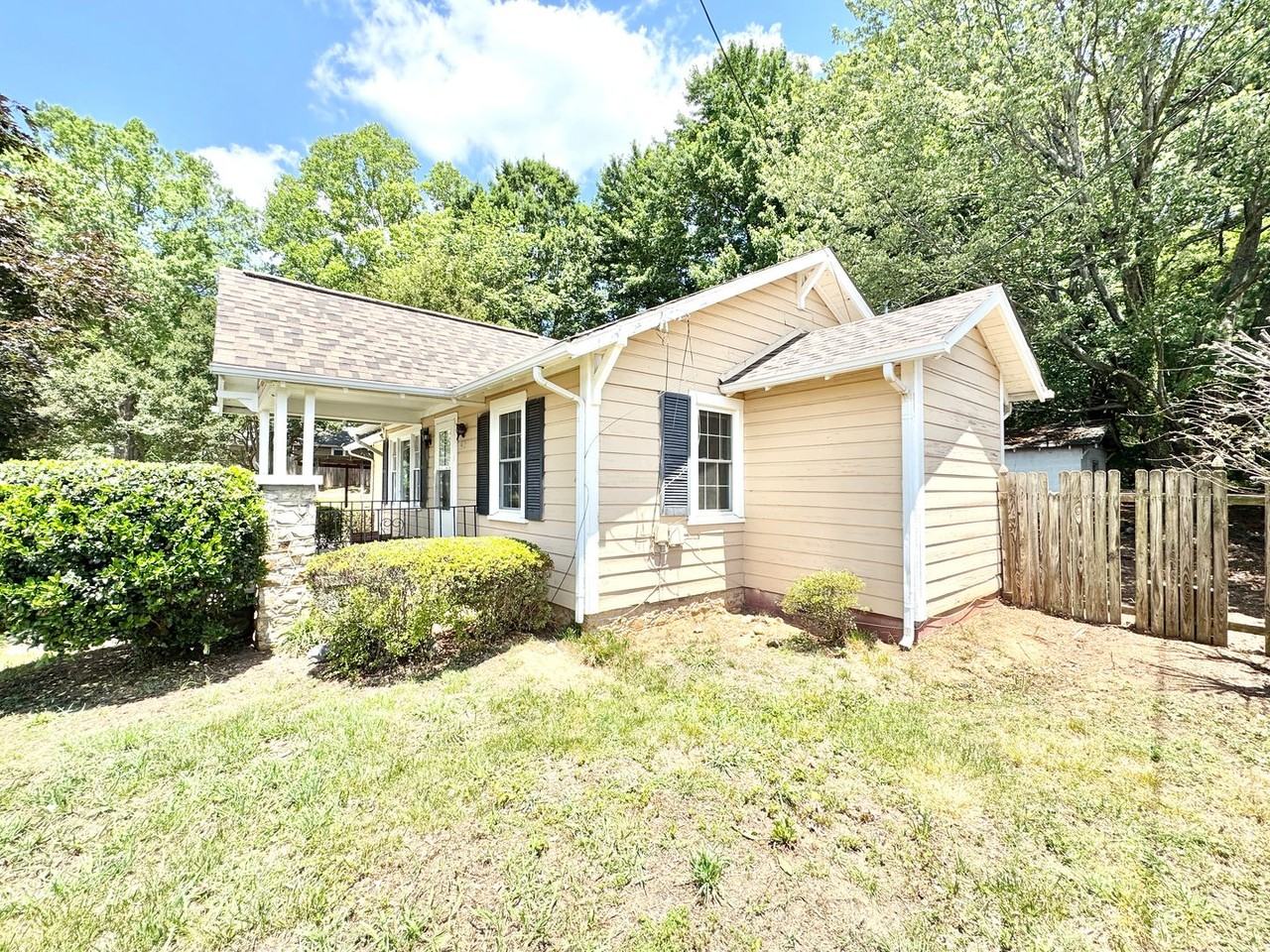 3912 N Church St - Photo 2 of 17