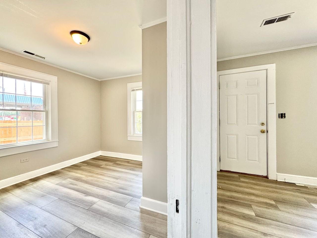 3912 N Church St - Photo 4 of 17