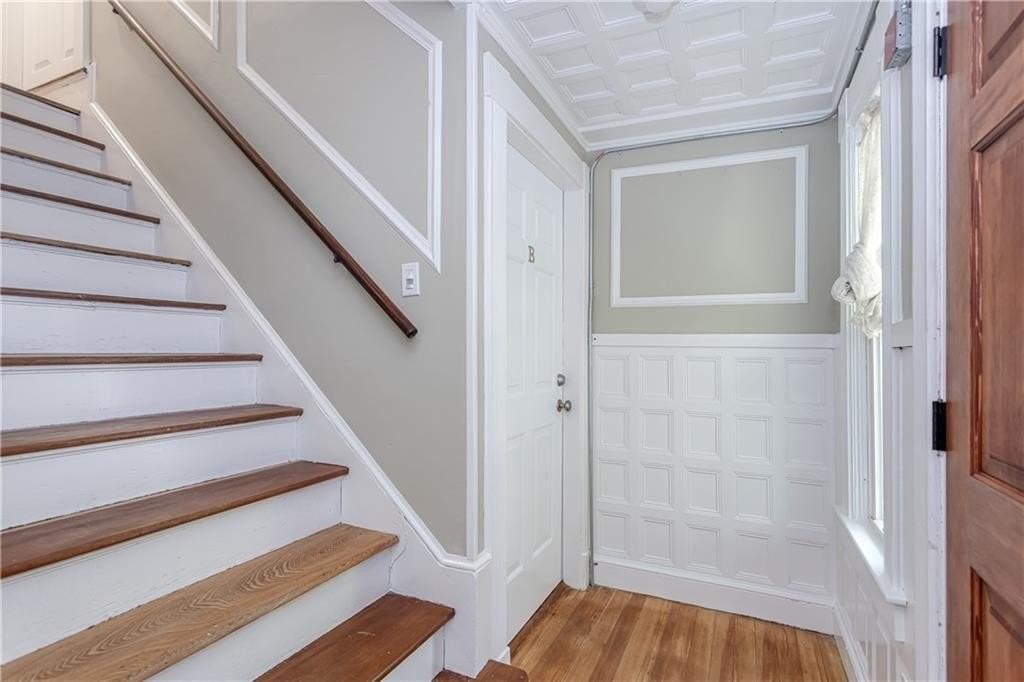439 Broadway #D - Photo 4 of 25