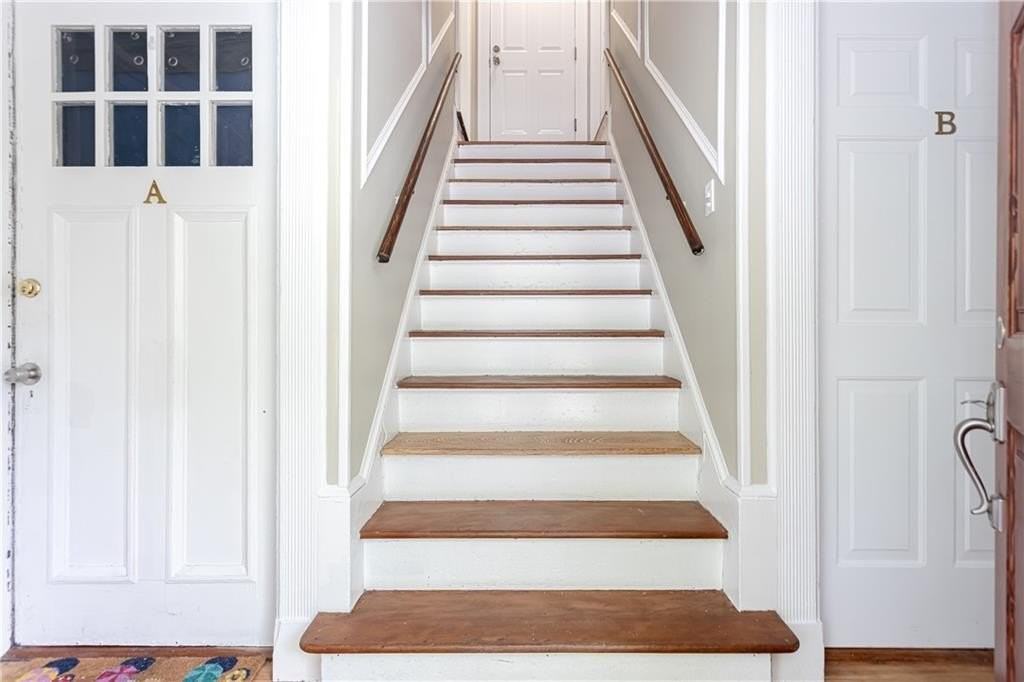 439 Broadway #D - Photo 5 of 25