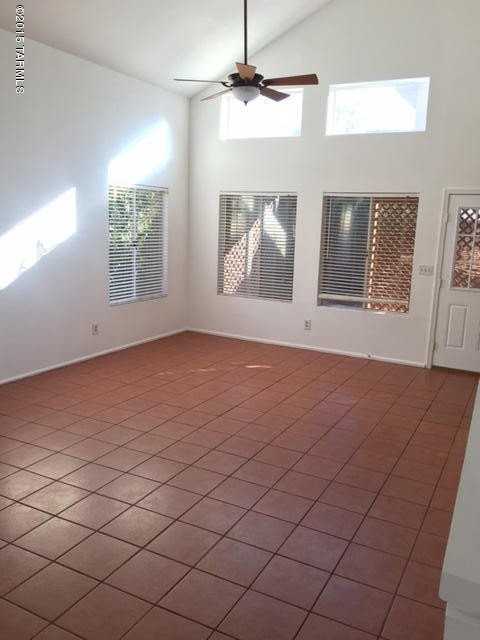 3711 W Redfield Ln - Photo 4 of 27