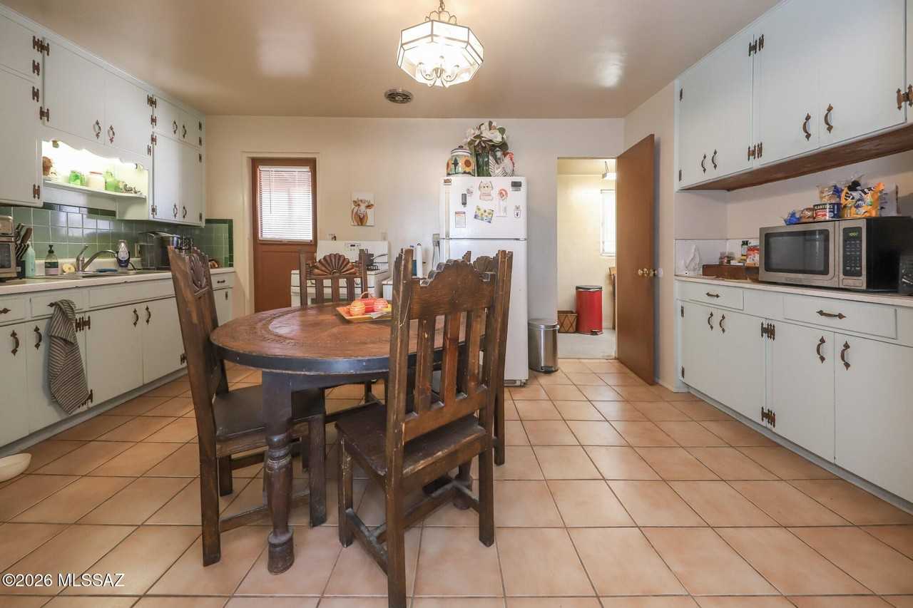 201 W Borrego St - Photo 6 of 22