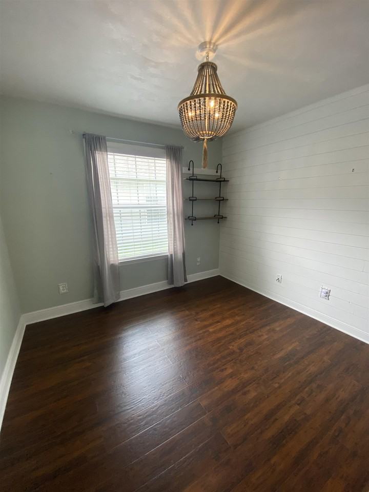 9166 Stonehenge Trl - Photo 5 of 27