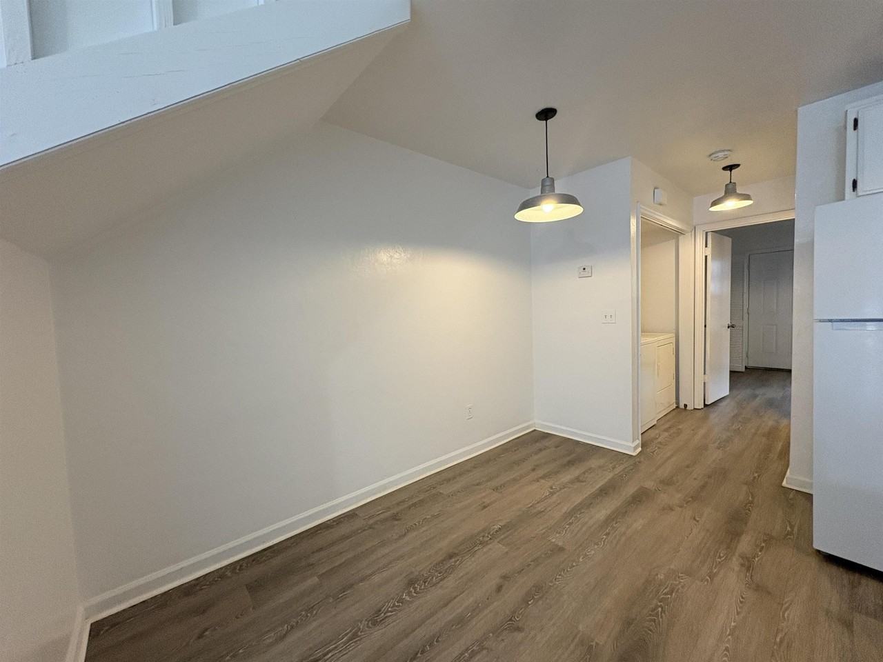 1272 High Rd - Photo 3 of 15