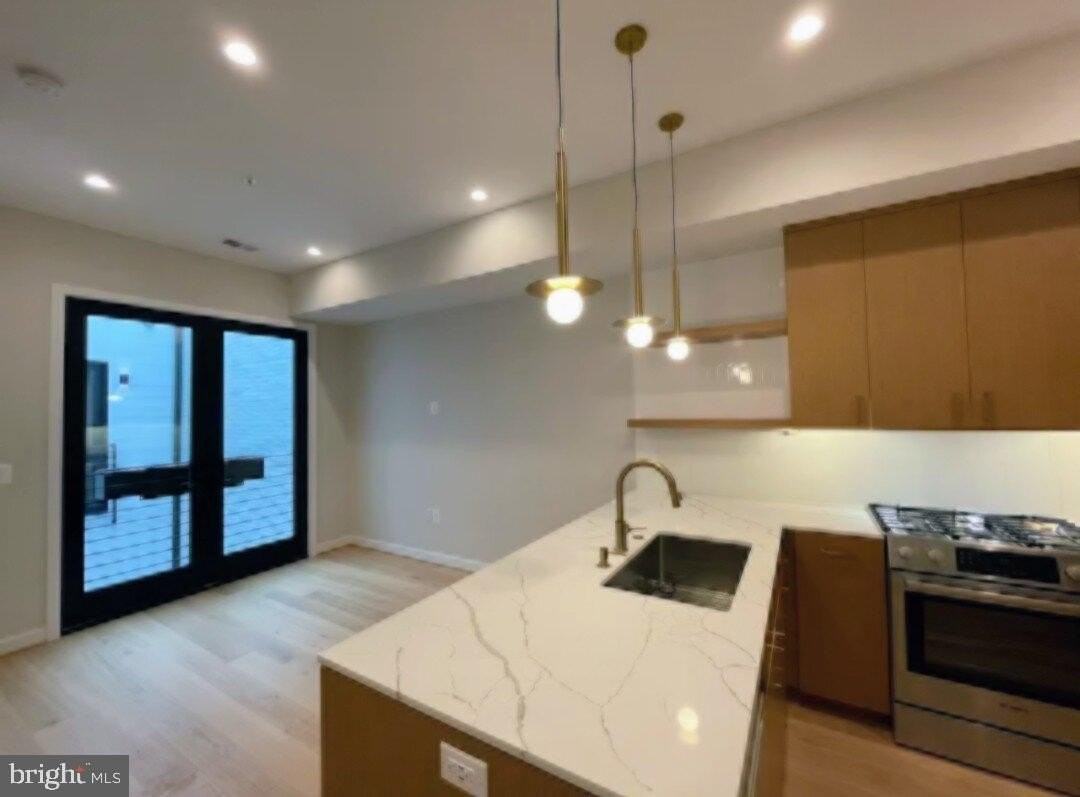 1402 12th St Nw #7 - Photo 3 of 11