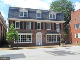 featured image of 222 Delaware St #2