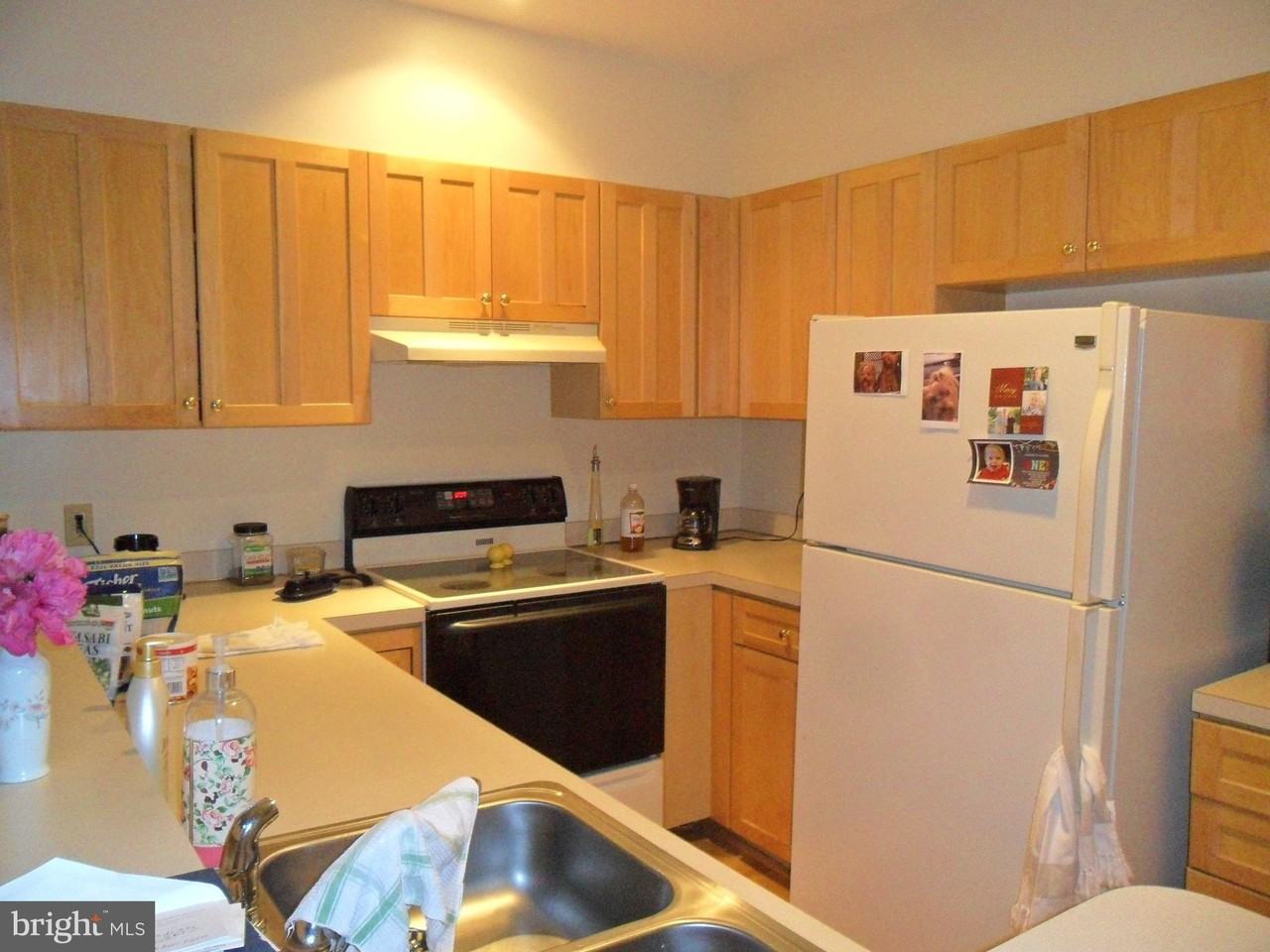 222 Delaware St #2 - Photo 3 of 9