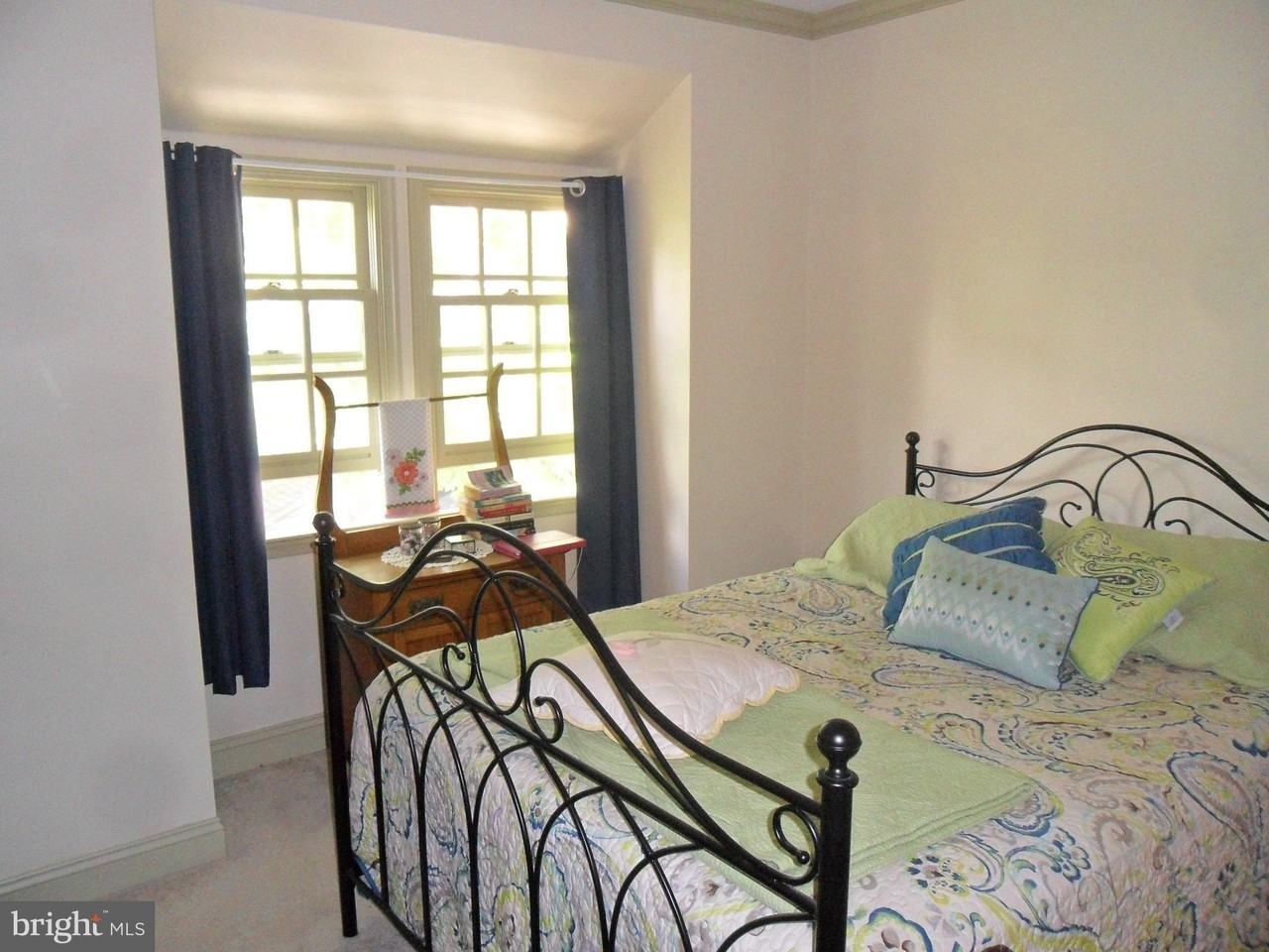 222 Delaware St #2 - Photo 7 of 9