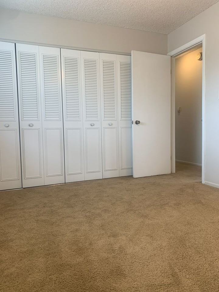 224 Bent Ave - Photo 4 of 10