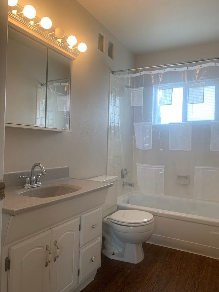 224 Bent Ave - Photo 6 of 10