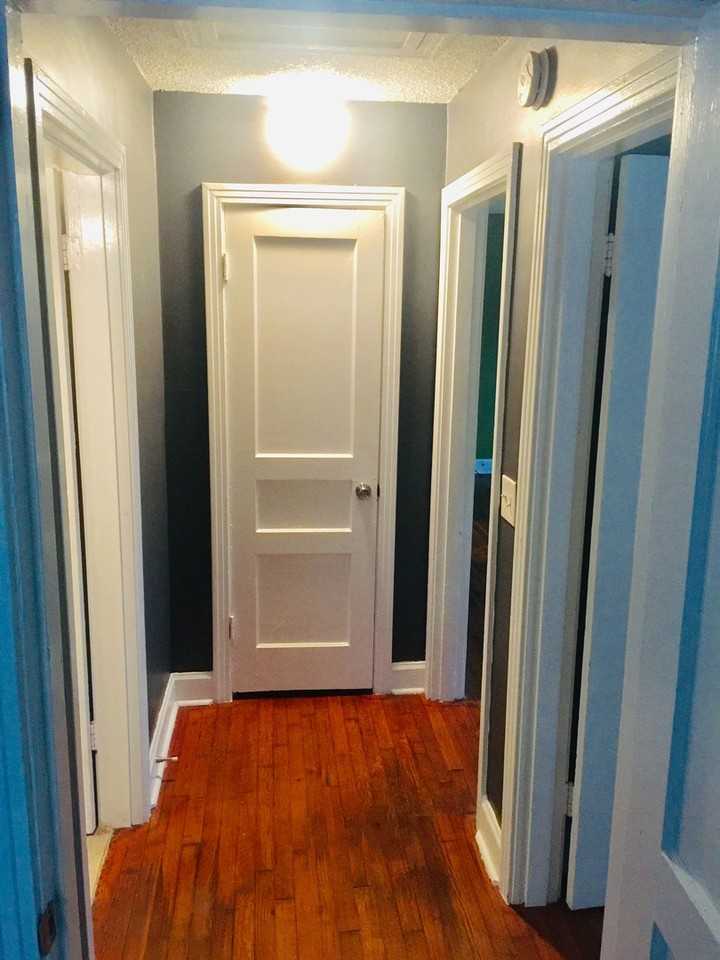 902 Gibson Dr - Photo 5 of 14