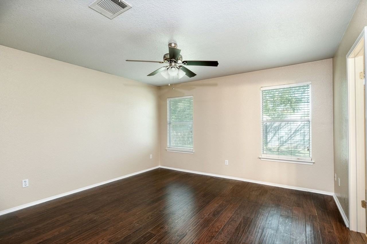 124 Hunter Rex Way - Photo 6 of 13