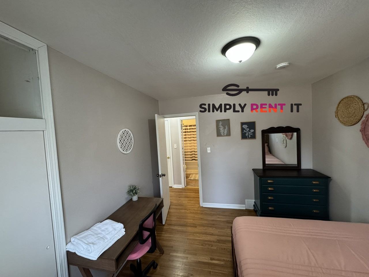 322 Hilltop Rd - Photo 7 of 23
