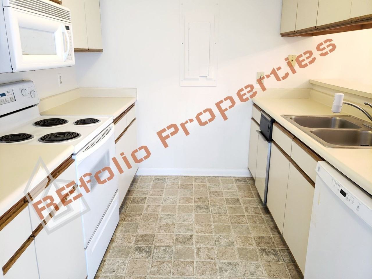 143 Brookberry Cir - Photo 5 of 26